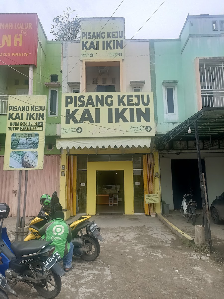 Pisang Keju Kai Ikin, Sultan Adam