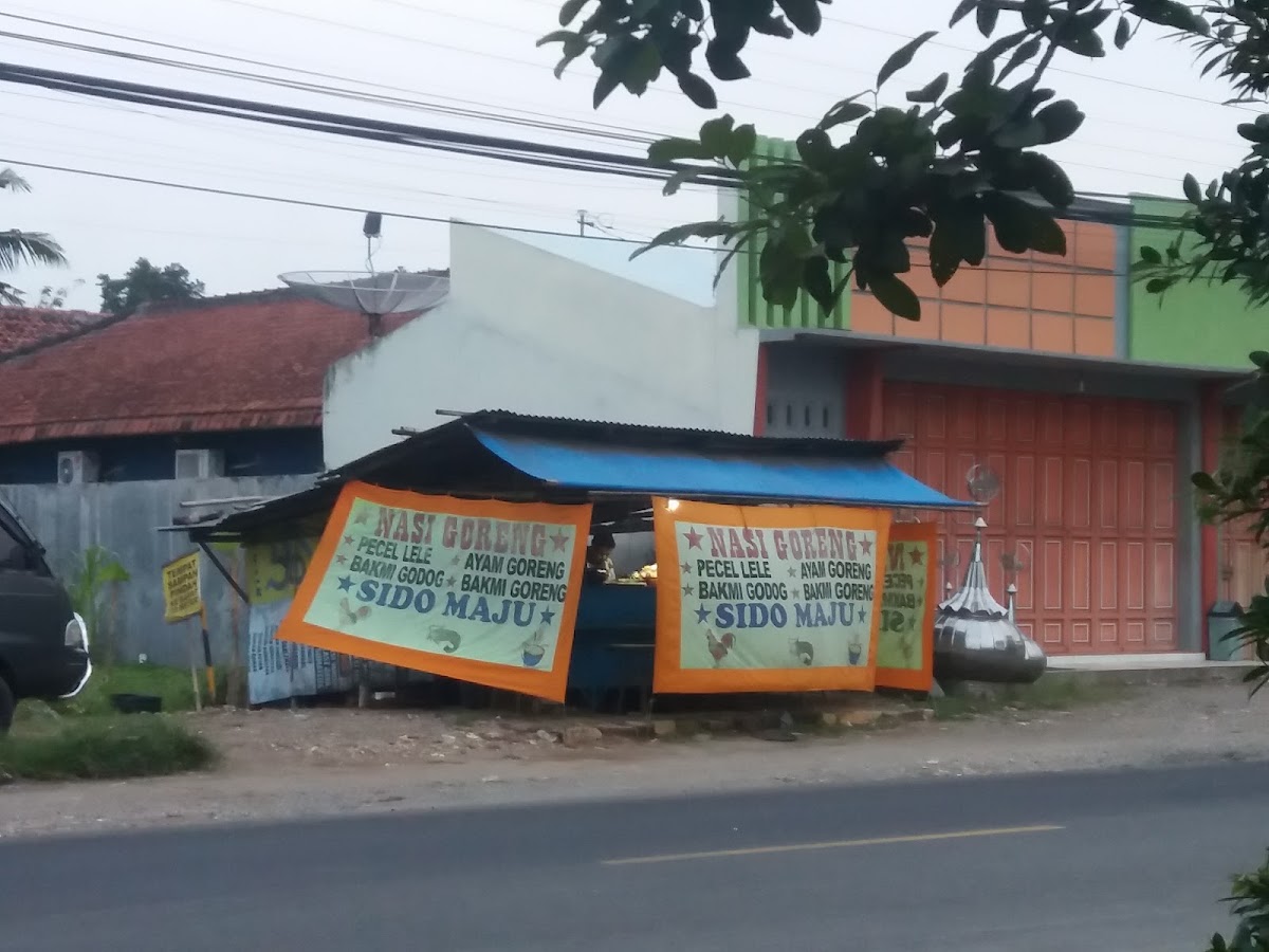 Nasi Goreng dan Mie Godhog Pak Bambang
