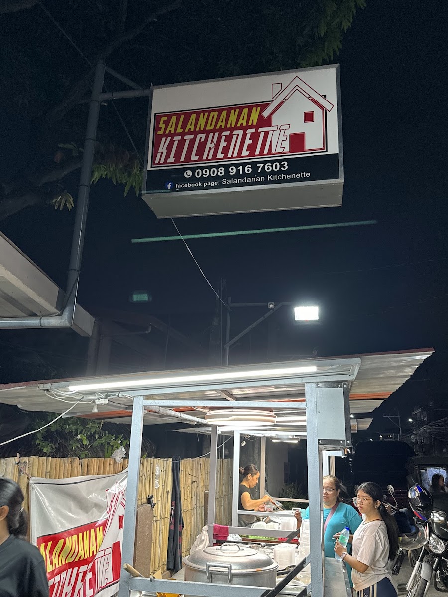 Salandanan Kitchenette