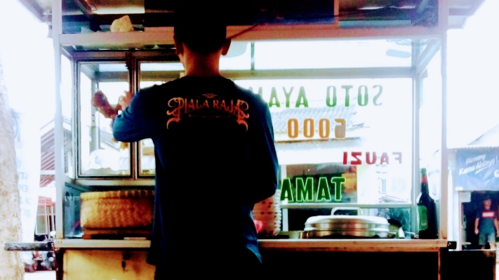 Fauzi Soto Ayam Tamanan