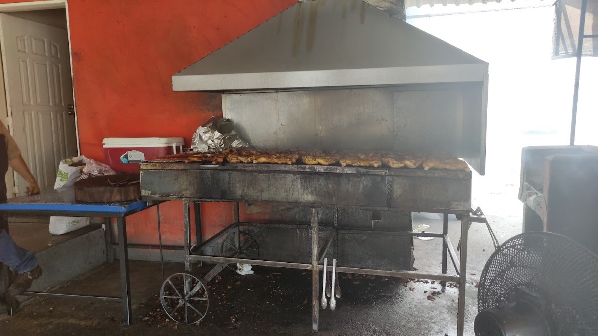 Pollos Asados 'El Compadre'