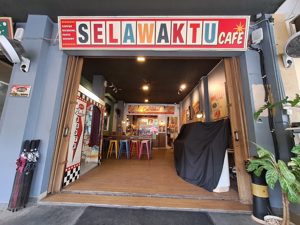 Selawaktu Cafe
