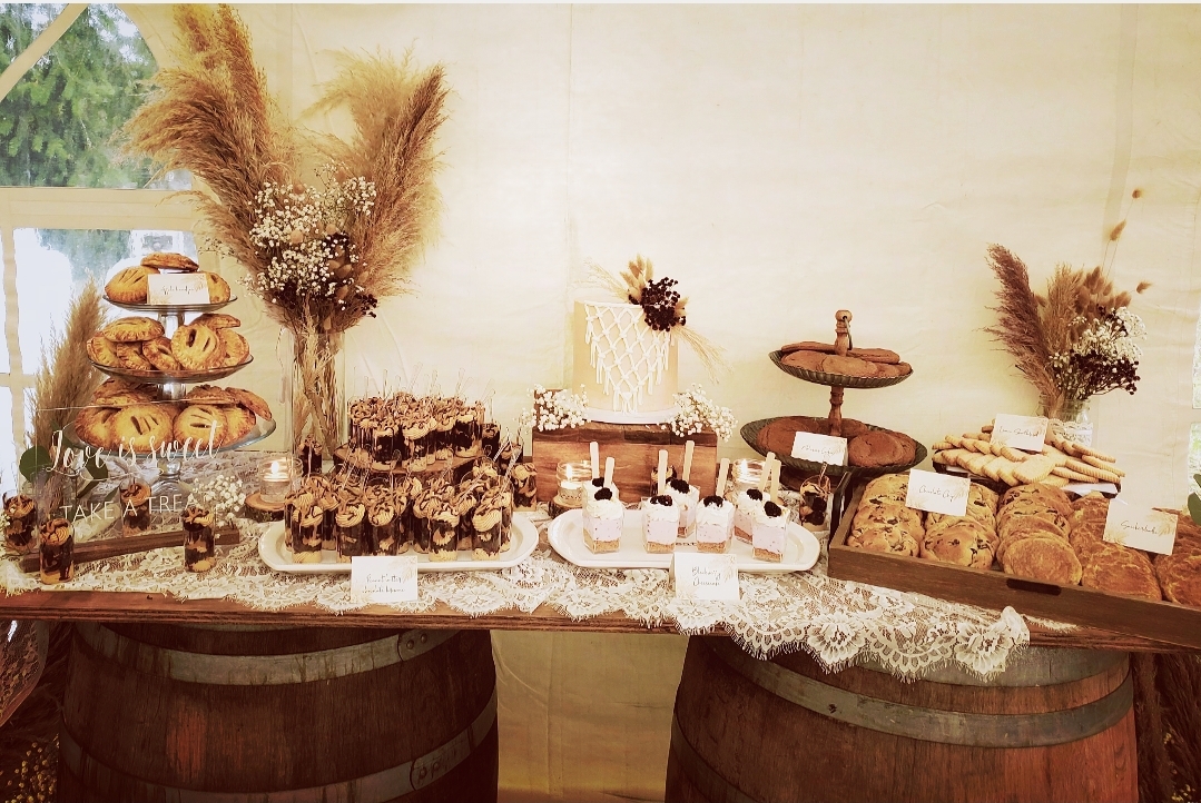 Four Petals Bakery