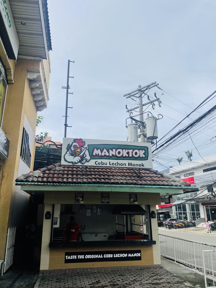 Manoktok Lechon Manok Station