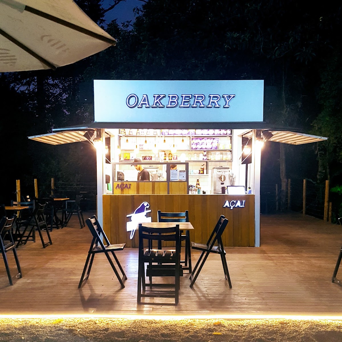 OAKBERRY Praça Milton Campos - Betim