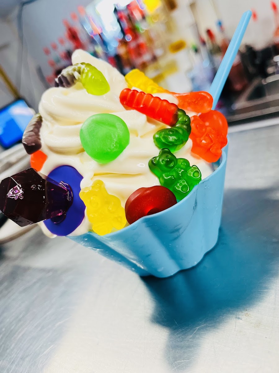Bo’s snow zone & snacks