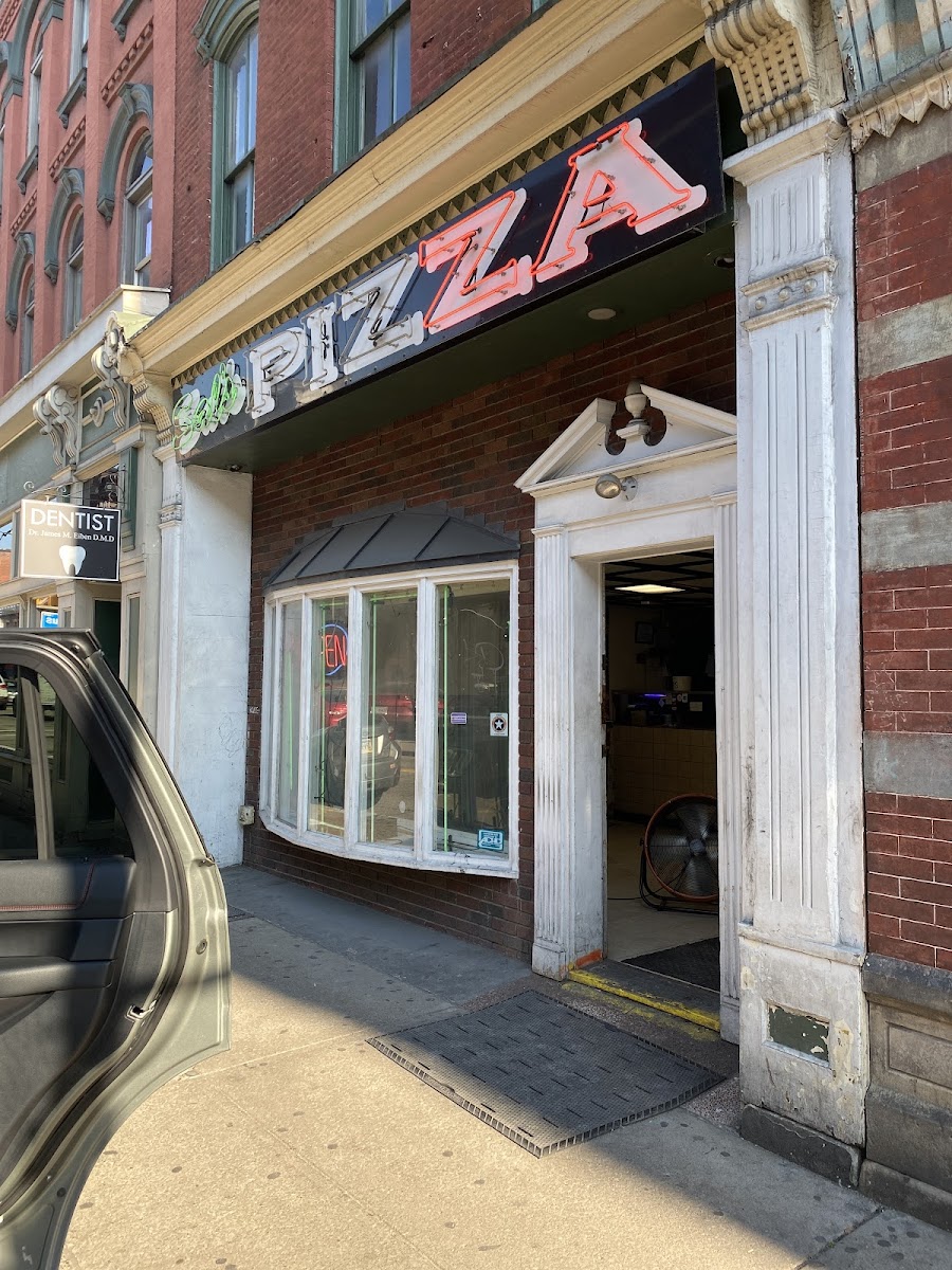 Sal's Pizza