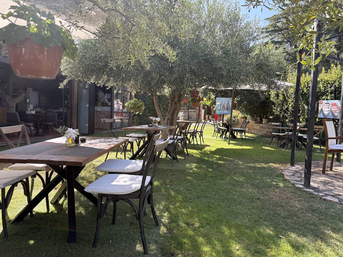 Konoba & Pizzeria Giardin