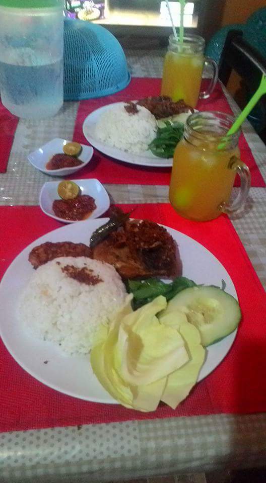AYAM LALAPAN PONDOK ORANGE