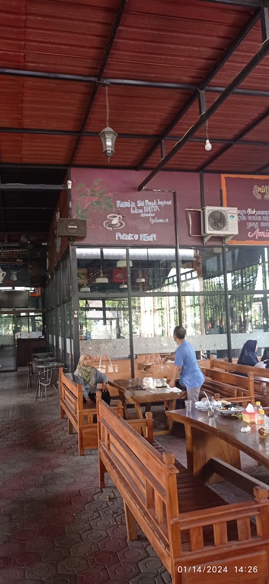 Dam's Cafe & Lesehan Redjo Joyo 2