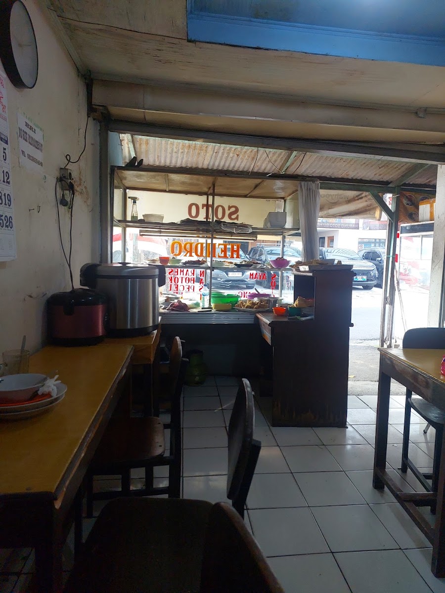 Soto Bu Hendro