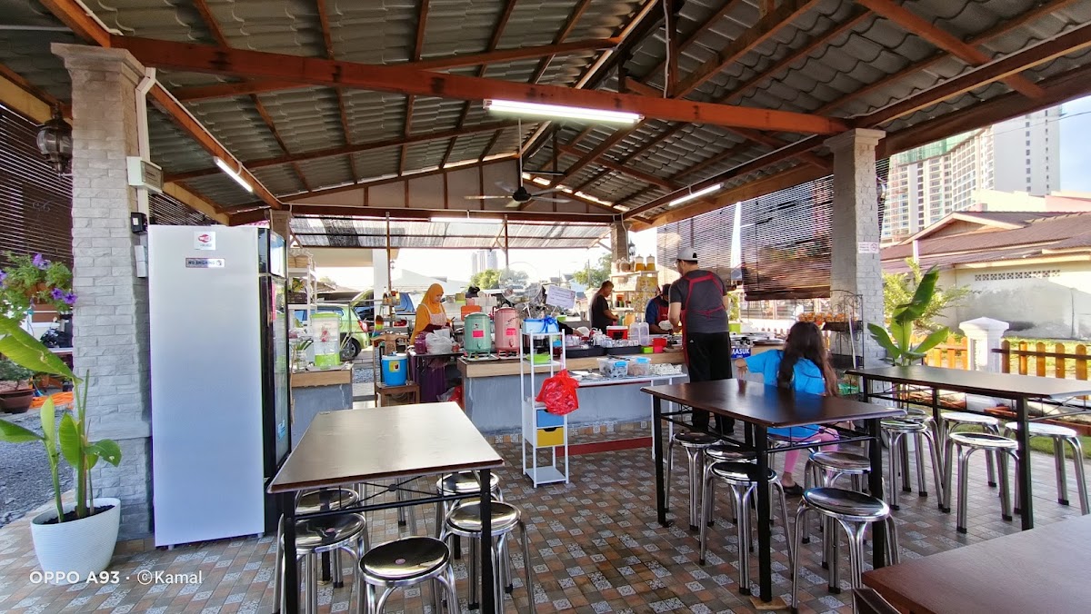 Garden Cafe by Iman Mutiara