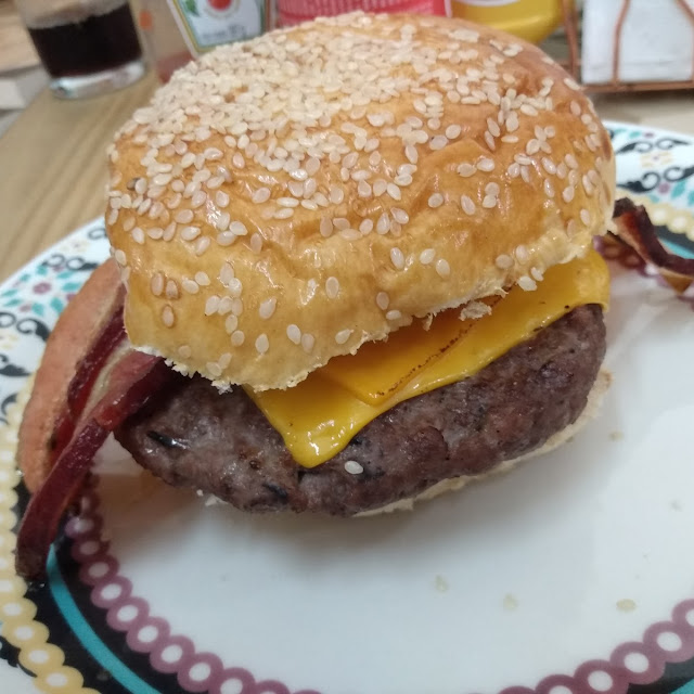 Biro Burger