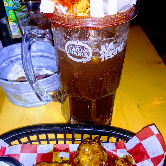 Alitas Y Michelada