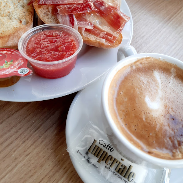 Café Con Leche
