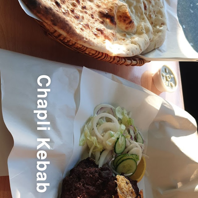 Chapli Kebab with Naan