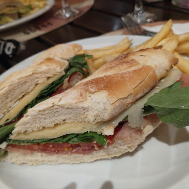 Sándwich Serrano