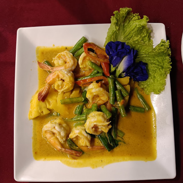 Fried Crab with Yellow Curry