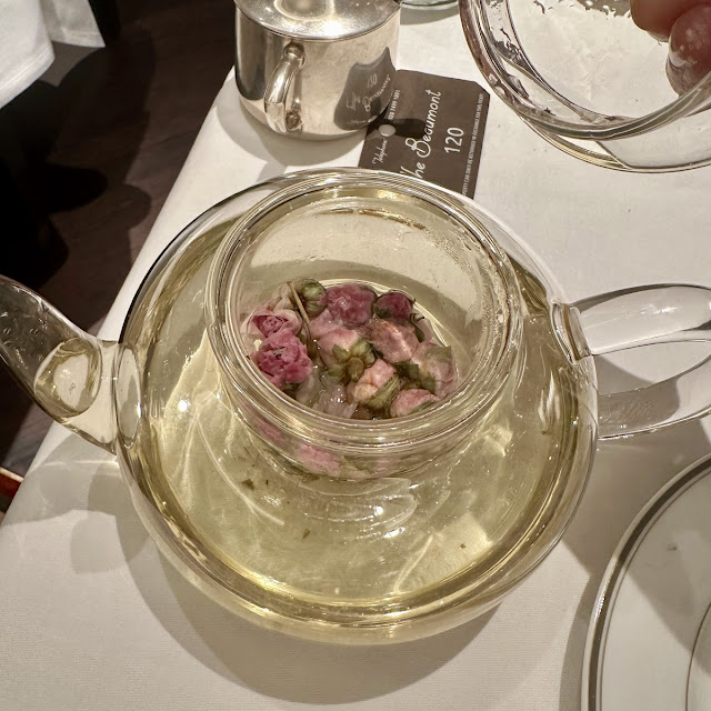 Rosebuds Tea