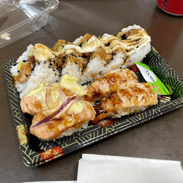 Seared Salmon Sushi