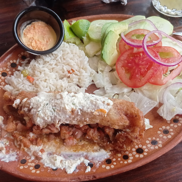 Filete de Pescado Relleno de Mariscos