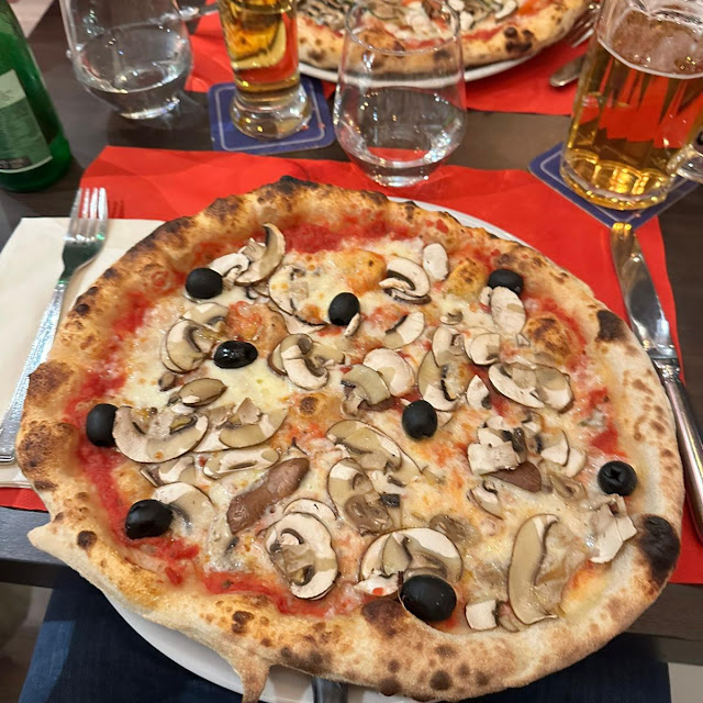 Pizza with Mushrooms
