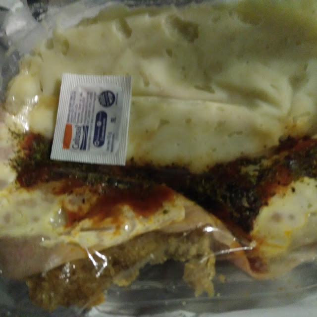 Milanesa de Carne A la Napolitana Con Puré de Papas