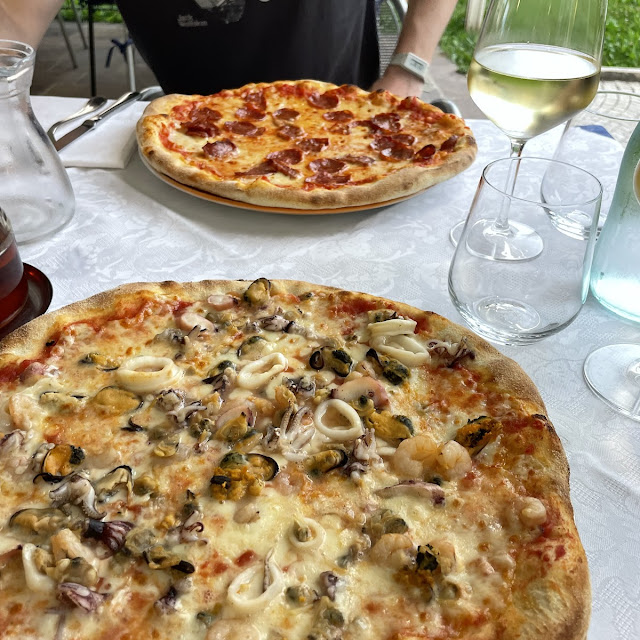 Pizza with Seafood