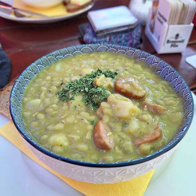 Erbsensuppe