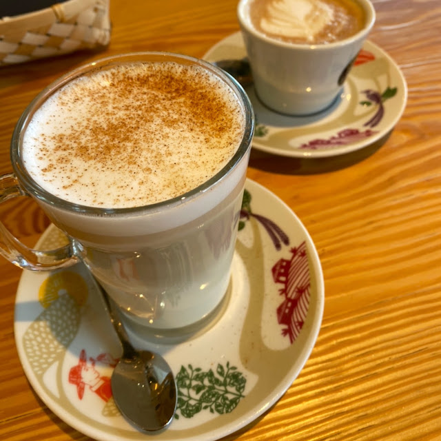 Cafe Latte Y Chai Latte