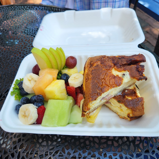 Quiche with Fresh Fruit