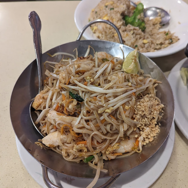 Pad Thai Mild Medium or Hot 泰式炒河