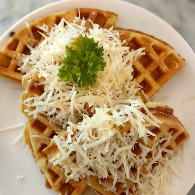 Waffle Chocolate Cheese