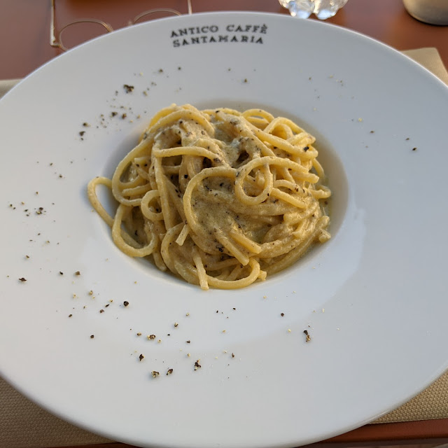 Spaghetti with Pecorino Cheese and Black Pepper