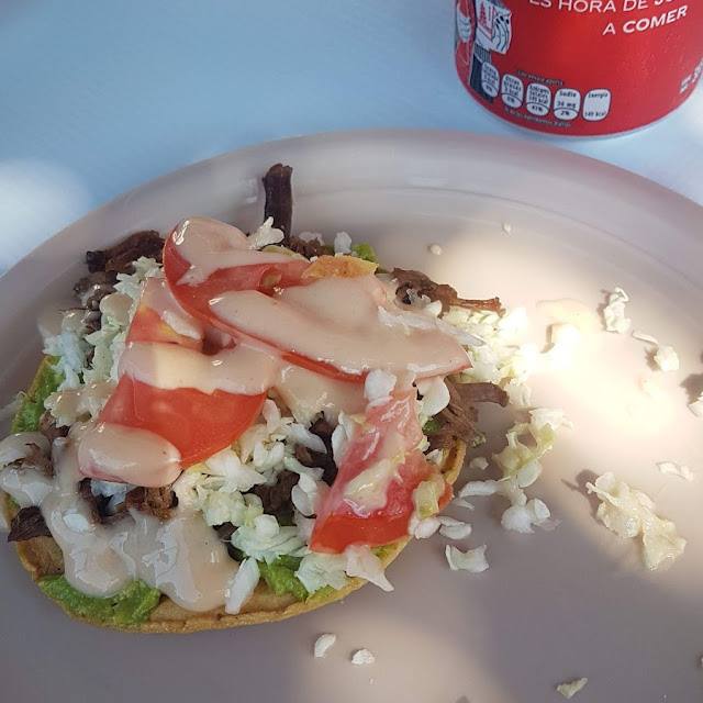 Tostada de Deshebrada