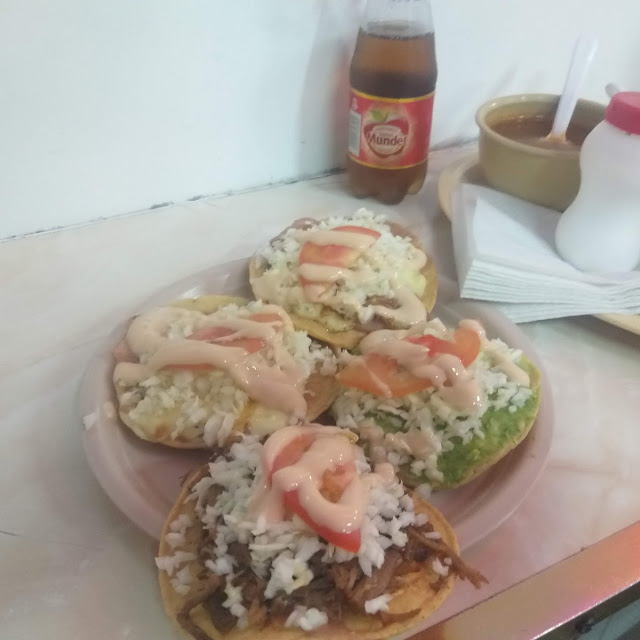 Tostadas de Jamon Con Asadero
