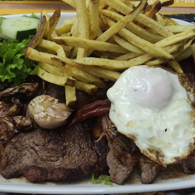Bife à Apito Dourado
