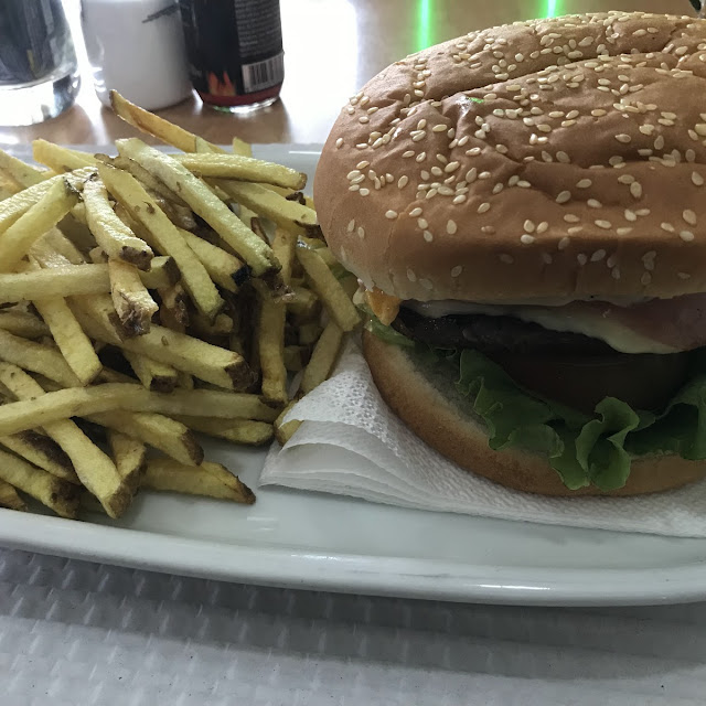 Hambúrguer Com Batata