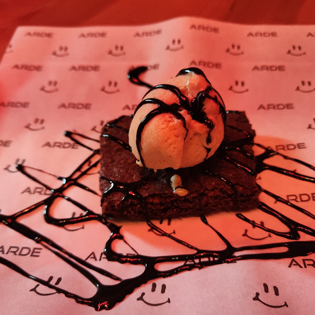 Brownie Con Helado