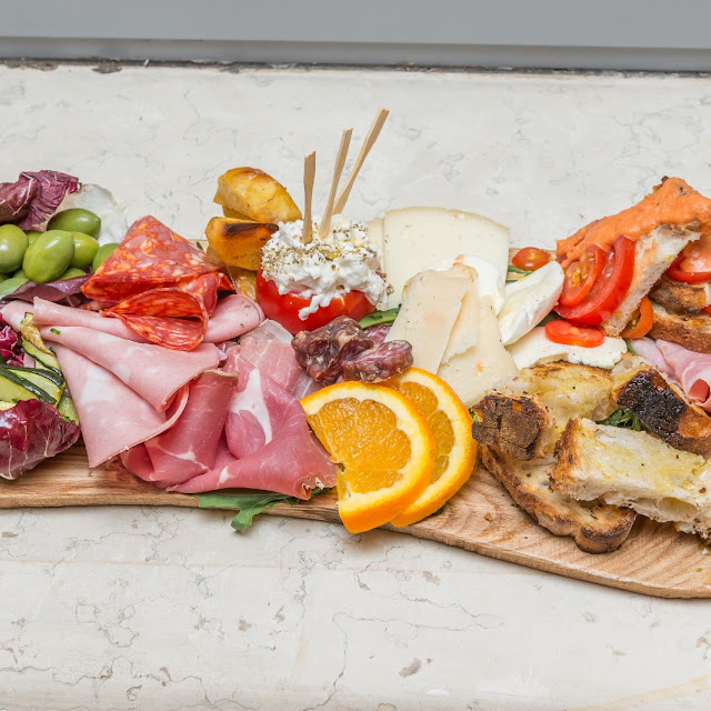Tagliere Prodotti Tipici