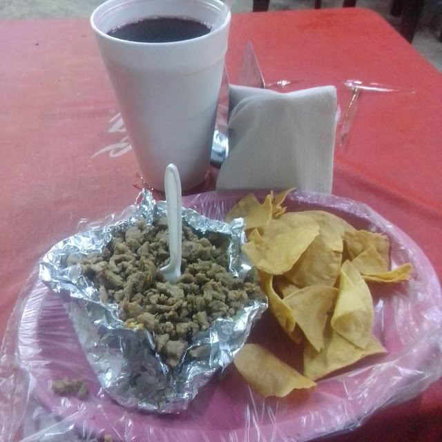 Papa de Asada Con Agua de Jamaica