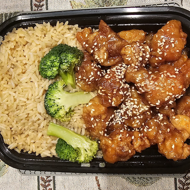 Sesame Chicken w Fried Rice