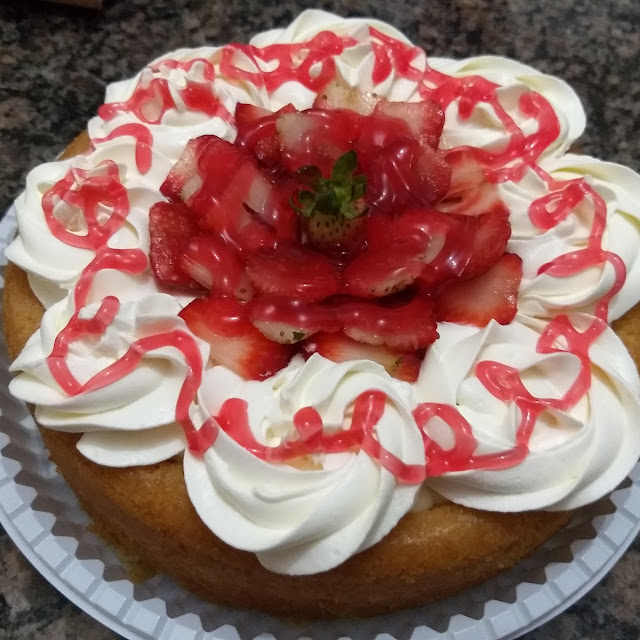 Bolo de Ninho C Morango
