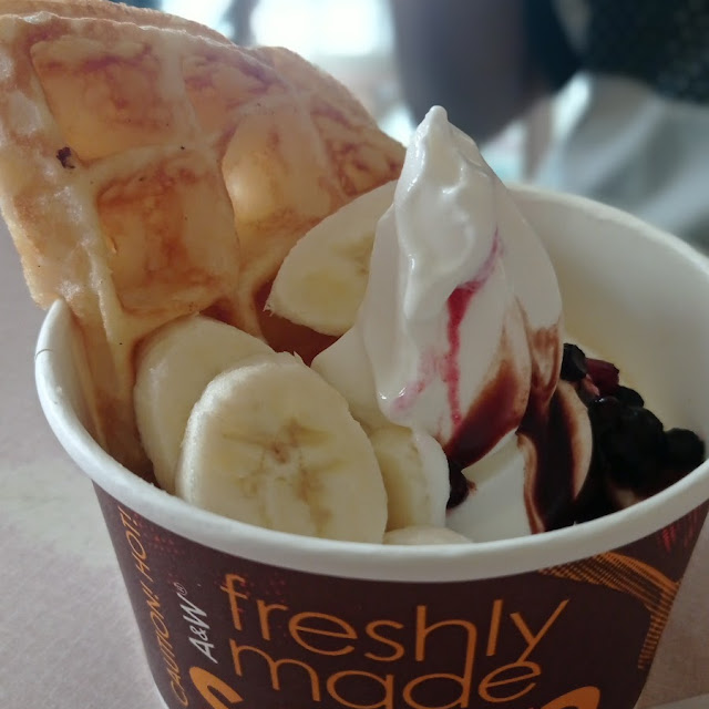 Sundae Strawberry Sundae