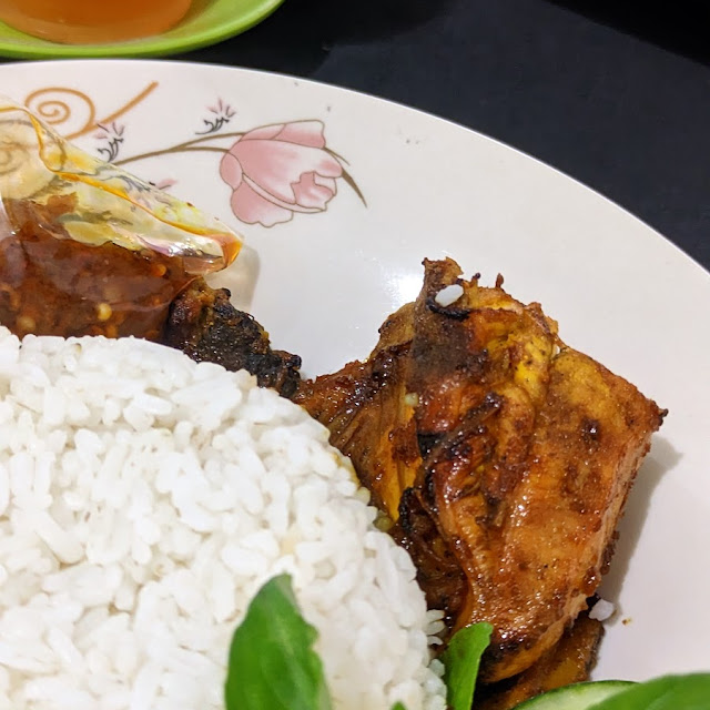Ayam Bakar Aak