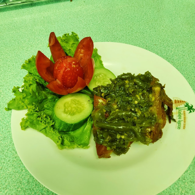 Ayam Penyet Sambal Ijo