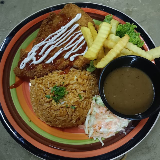 Nasi Goreng Chicken Chop