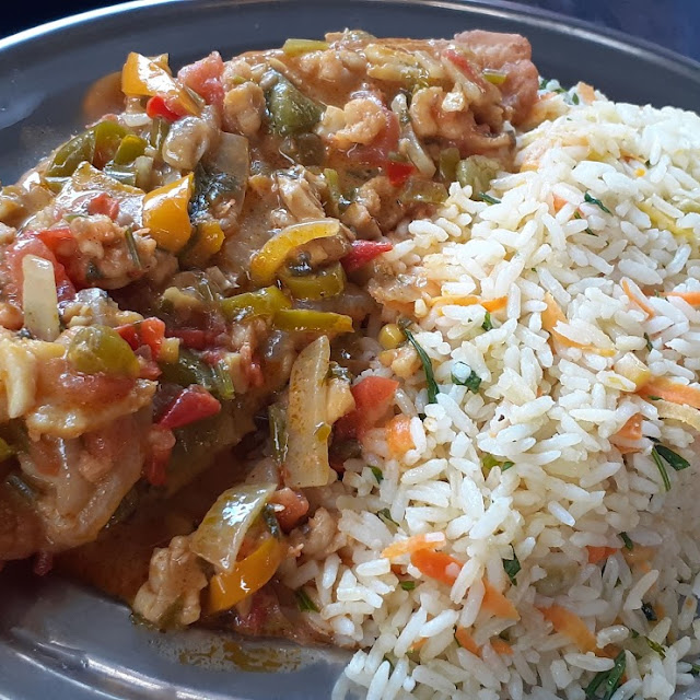 File de Peixe ao Molho de Camarão