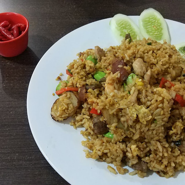 Pete Seafood Fried Rice