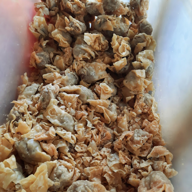 Kerupuk Pangsit Goreng